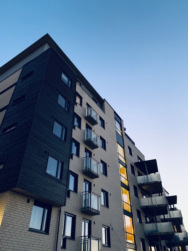 How to Scale from 1 to 10 Rental Properties Using DSCR Financing